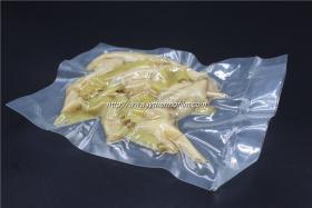 Utilizzo di pellicole per sacco a vuoto PA / EVOH / PE coestruso sull'imballaggio di artigli di pollo 